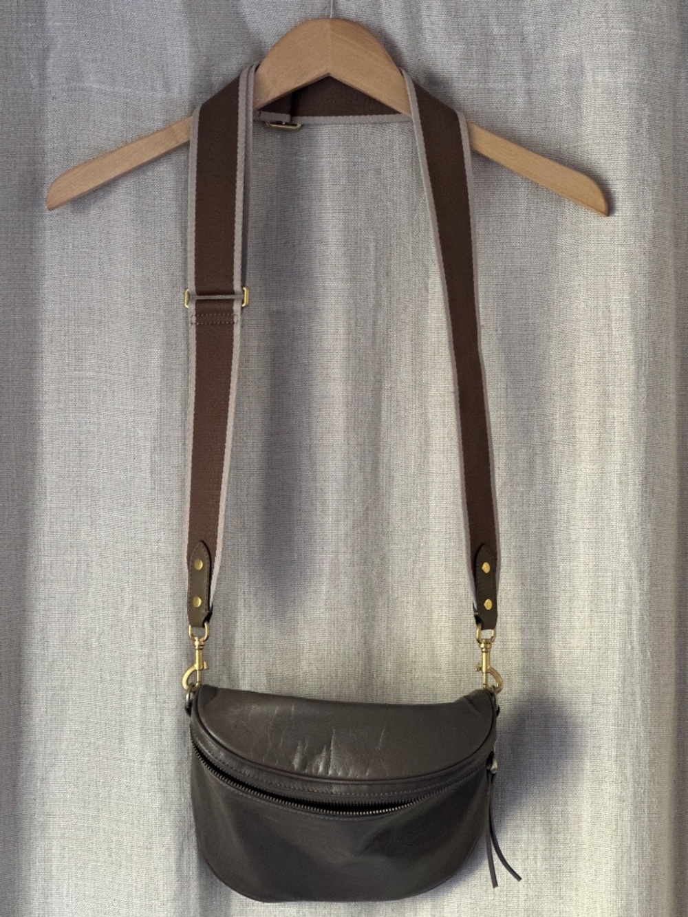 Hobe Crossbody Bag - Picture 2 of 7